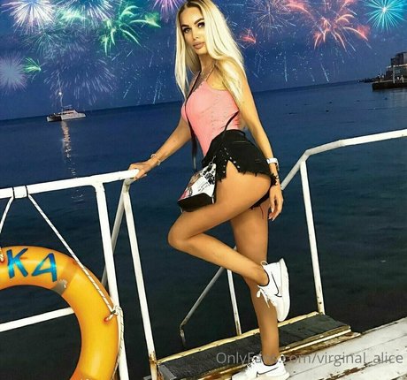 virginal alice star best pictures