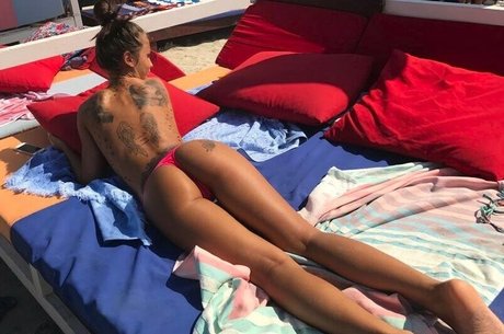 OneMoreTime pornstar hot img