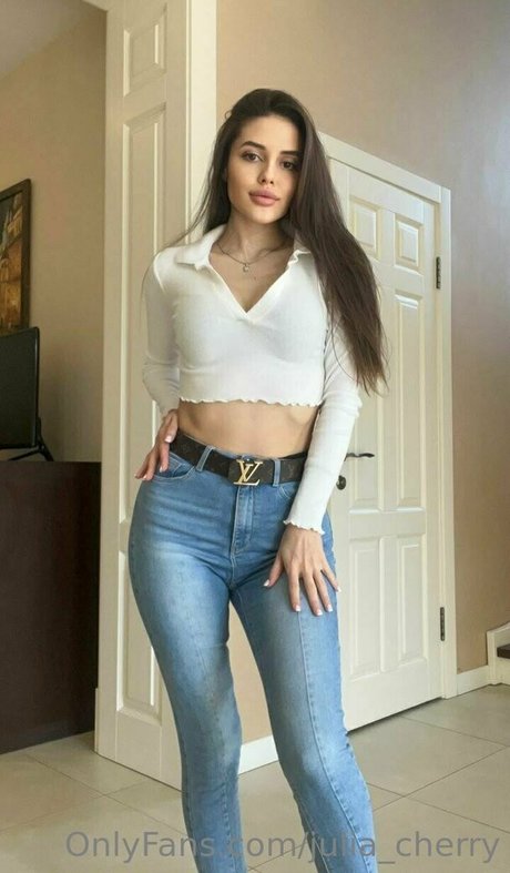 julia cherry model pornographic picture