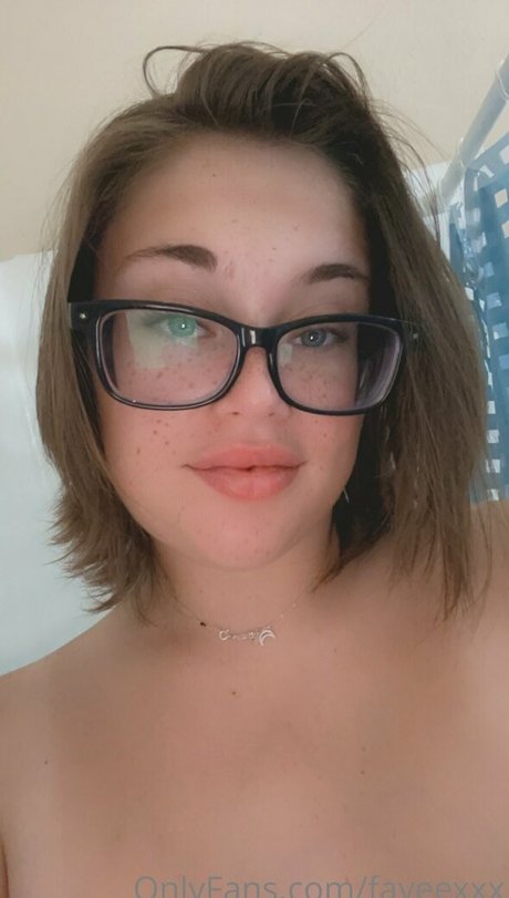 fayeexxx high quality actress gallery