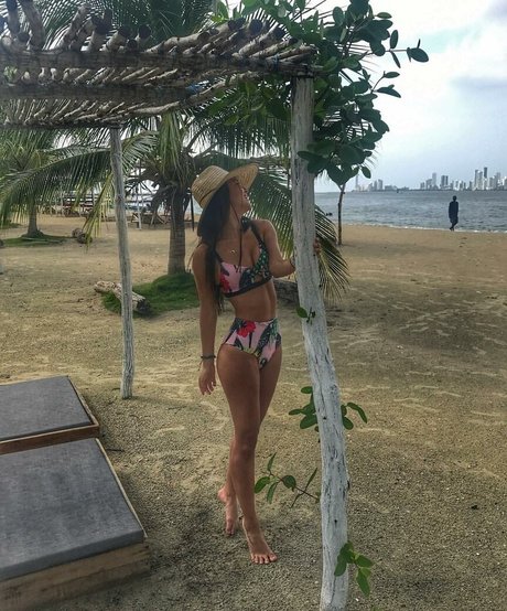 Alicia Londono high quality pornstar gallery