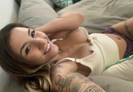 Pati Fontes nudes star gallery