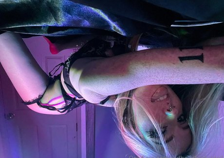 redheadbarbiedoll hd actress img