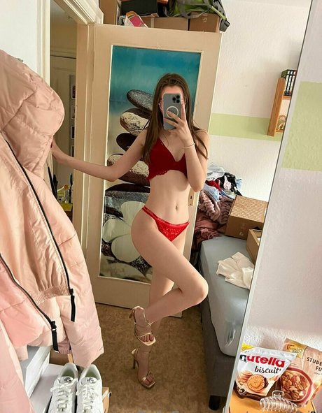 emmi hill pornstar hd image