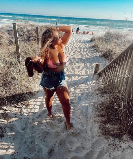 Grace H model pretty pic