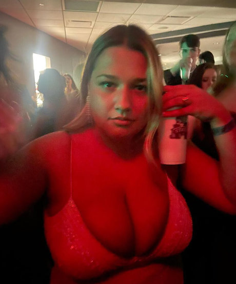 Grace H erotic actress img