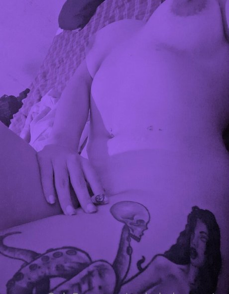 malcriadamonster nude pornstar img