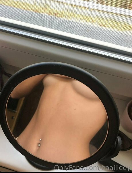 haaiileey nice actress pics