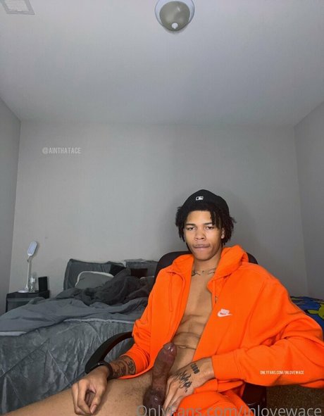 inlovewace pornographic star pics