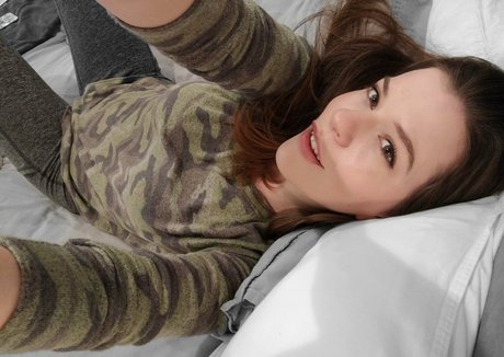 callaq model beautiful pic