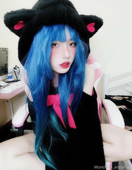 munchkin annafree sexy actress pics