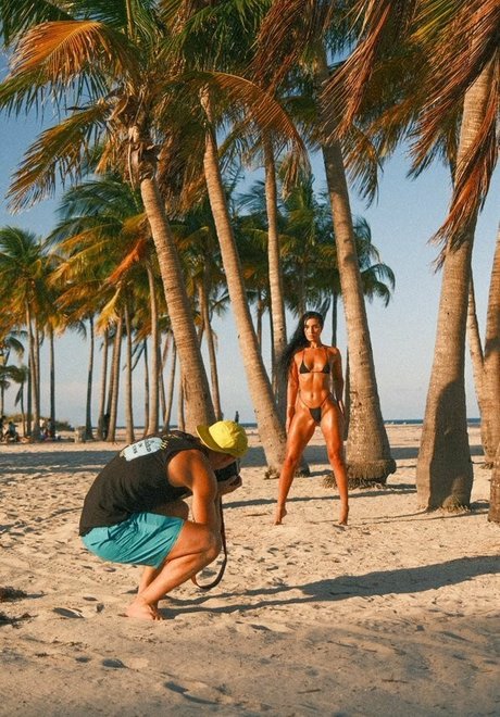 Eilat Rose model nude photo