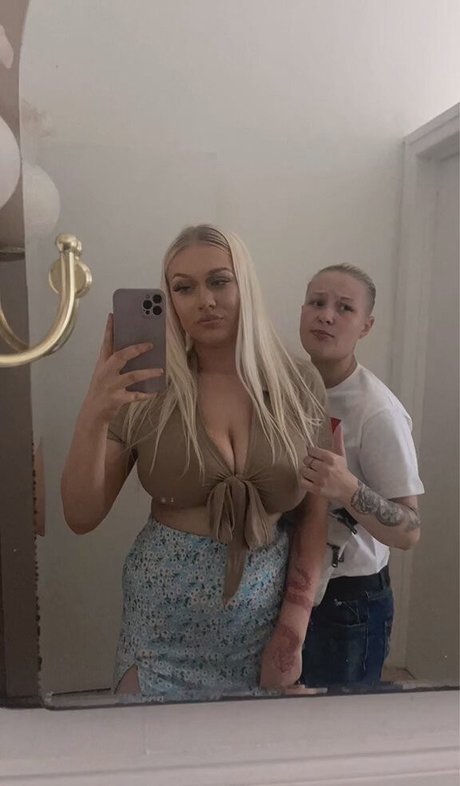 Emma H model sexy img