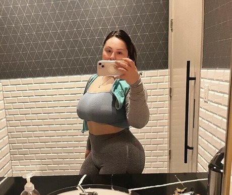 Rozzyrozzzz adult star pics