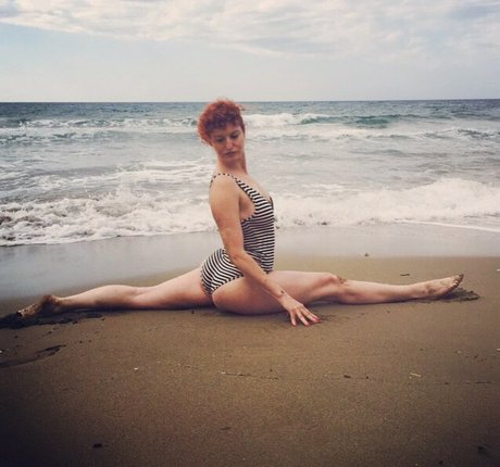 Demet Yoruc star adult gallery