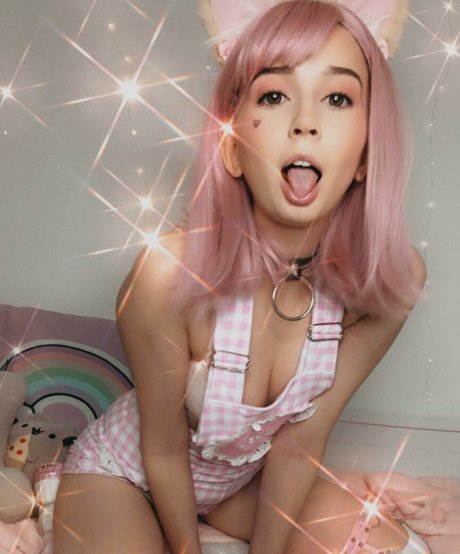 Kira Bee naked model photo