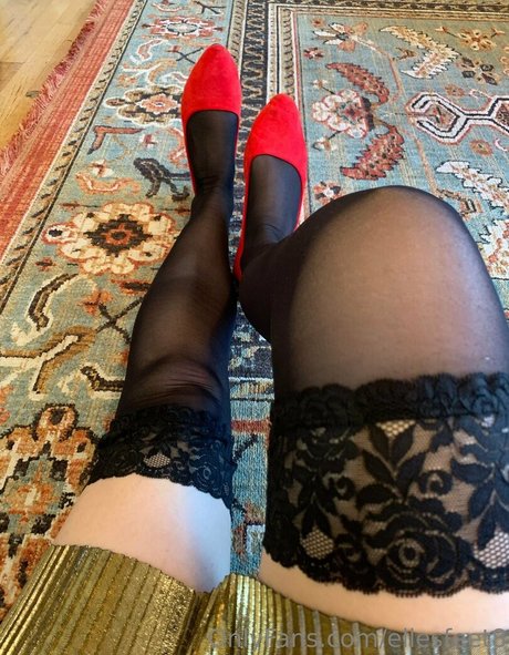 ellesfeet8 star exclusive img