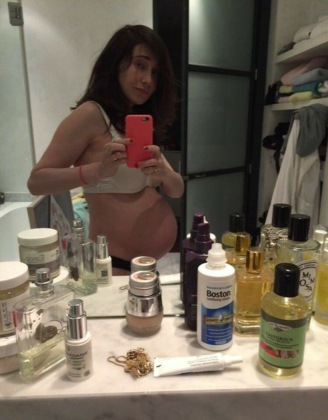 Carice Van Houten sex star pic