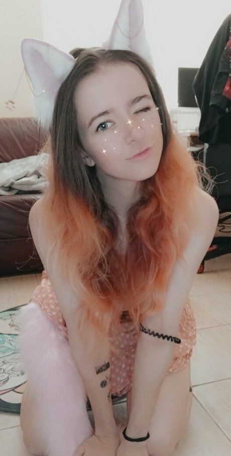 b kitty model nice pics