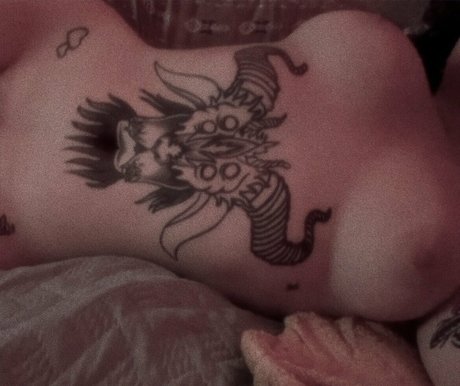 dethsmom model adult picture