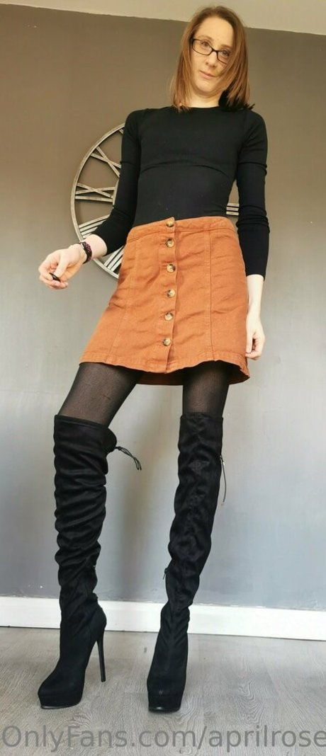 aprilrosejonesxfree star naked galleries