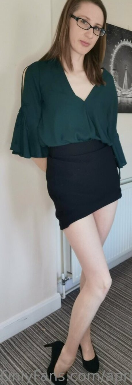 aprilrosejonesxfree sexy model pictures