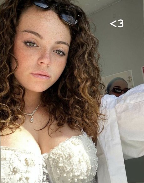 Hannah B exclusive pornstar archive