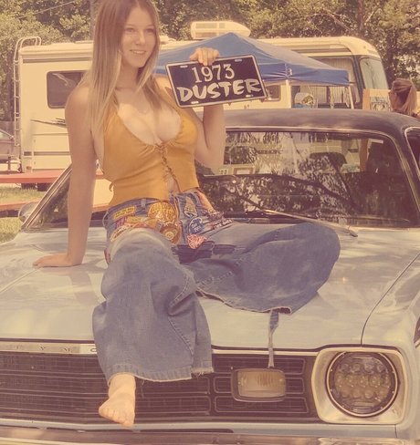 Bigblockblondie nudes model pictures