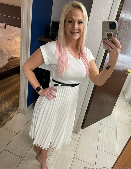 reneequinnxxx xxx pornstar gallery