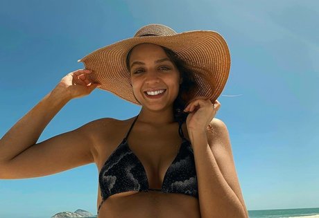 Maria Luiza Sousa hd actress galleries