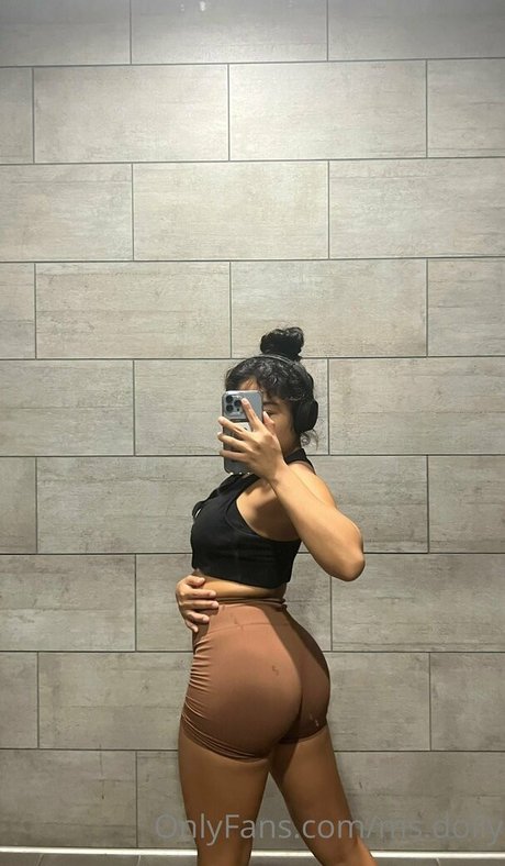 Ms Dolly star nice img