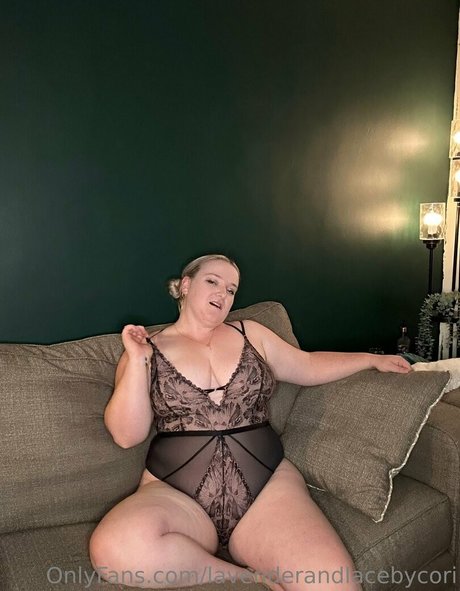 lavenderandlacebycori top model pic
