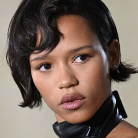 Taylor Russell pretty pornstar photos