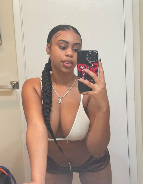 kaylalebombbb best model images