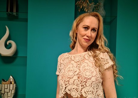 peny hotwife model beautiful pics