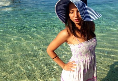 Foxy Di star free images