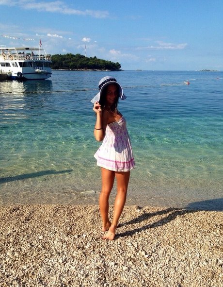 Foxy Di star erotic galleries