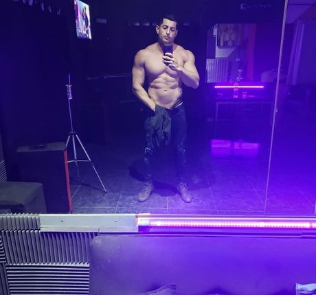 eliseoantoniofree model adult pictures