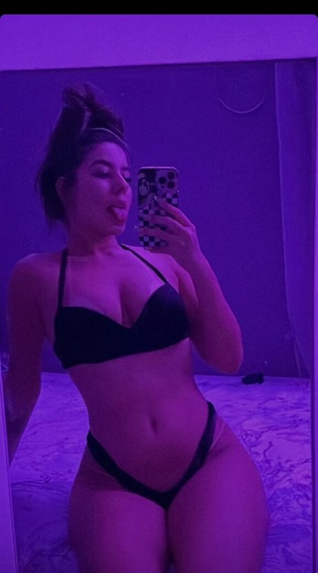 spreading onlyfans pornos photo