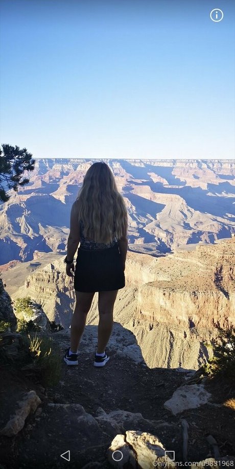 gushinggeegeefree free model photos