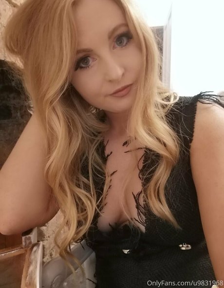 gushinggeegeefree art star image