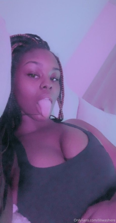 Liliwashere model pretty pics