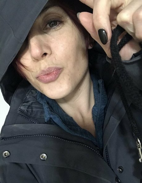 unconstrainedbyu model top pictures