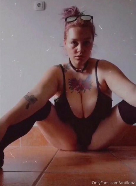 antilopa erotic model photos