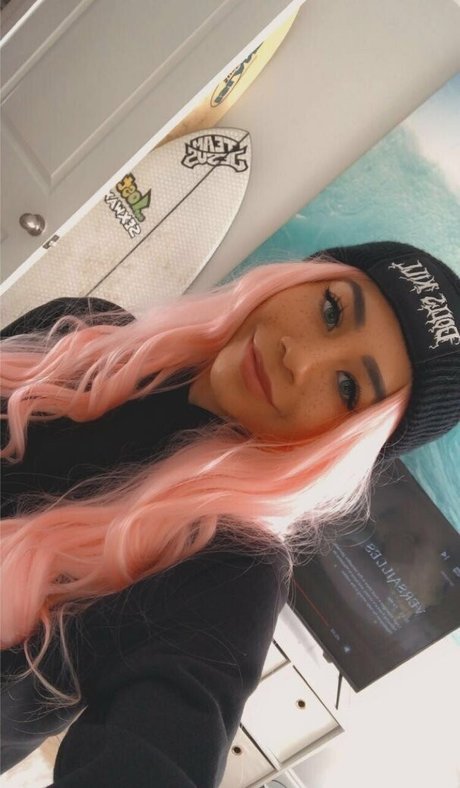 roxannesims star xxx photos