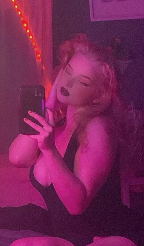 Fertilehips art model image