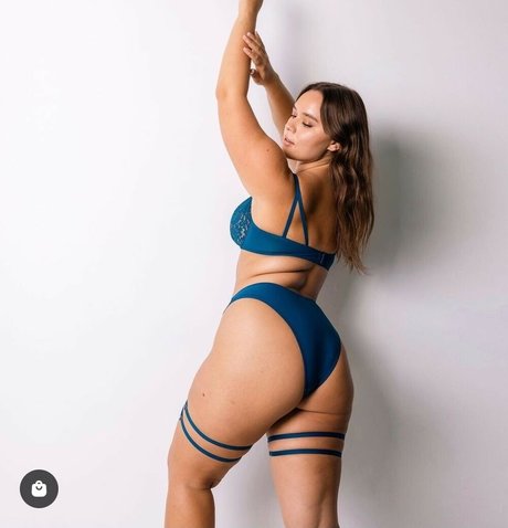 Veneziacruz exclusive model galleries