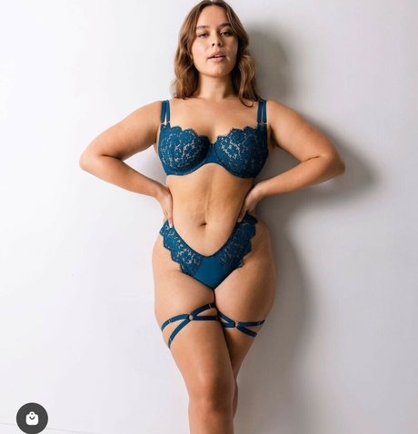 Veneziacruz free actress images