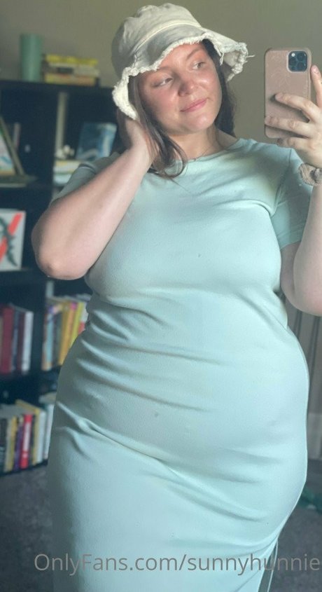 Sunnyhunnie porn actress images