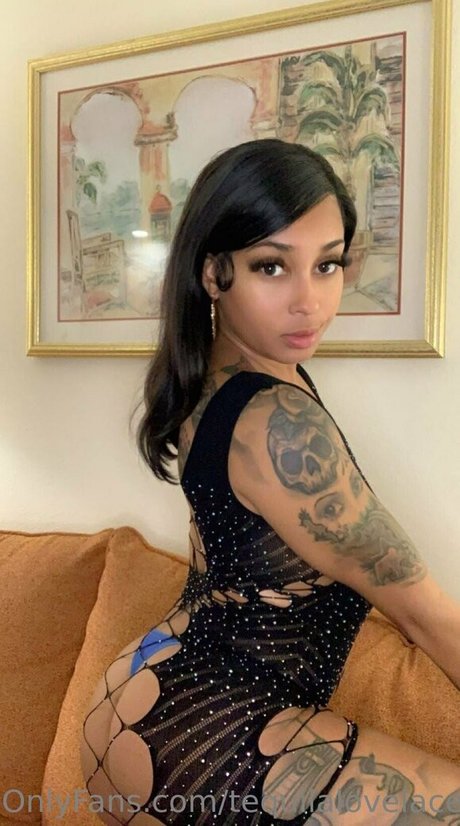 tequilalovelace erotic pornstar gallery